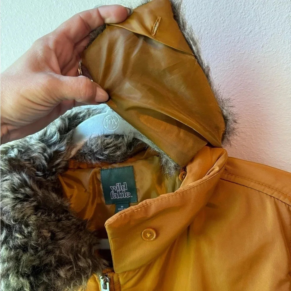 Wild Fable Bomber Jacket - Gold with faux fur, size medium - Picture 7 of 7